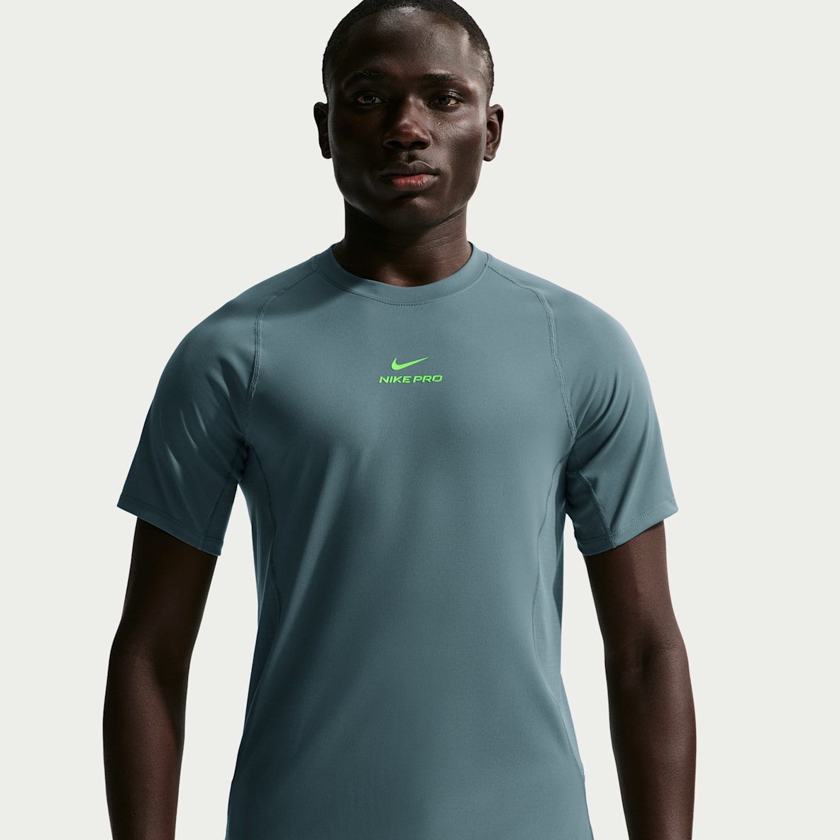 Nike Pro Training & Gym Tops and T-Shirts. Nike.com